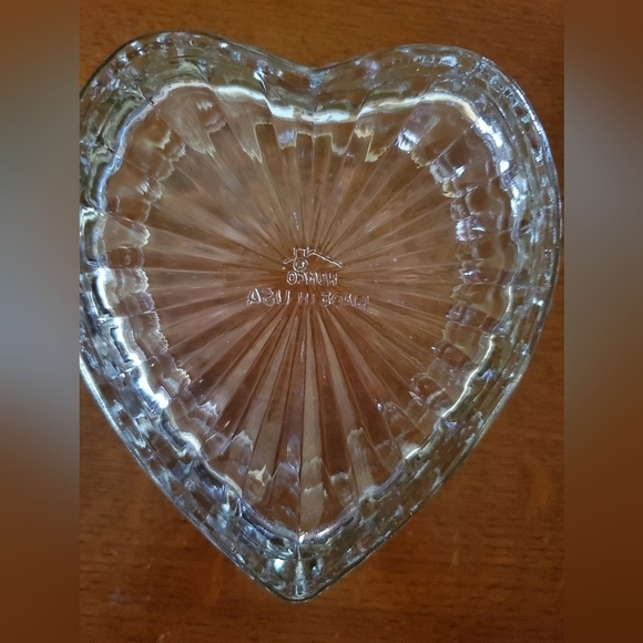 Homeco Heart Shaped Glass Anything Holder - Picture 4 of 5